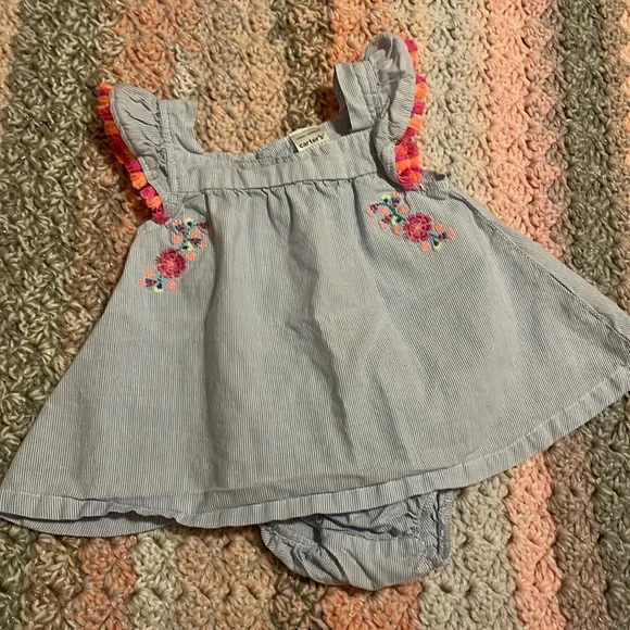 Carters Dress - Picture 1 of 2